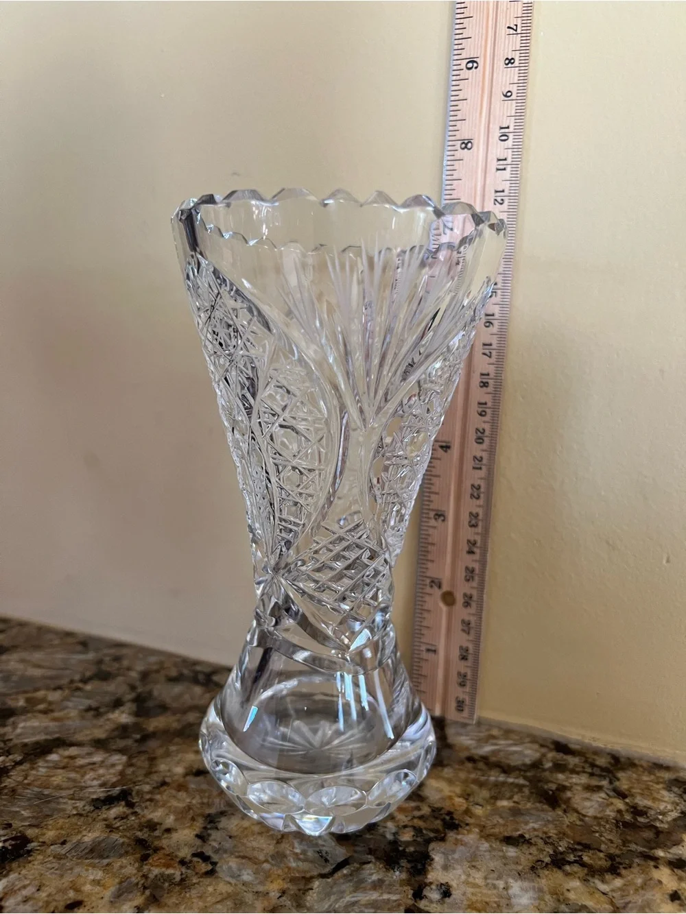 Crystal Vintage clear cut